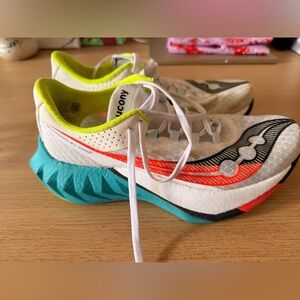 Saucony endorphin pro 4 - women’s size 7.5